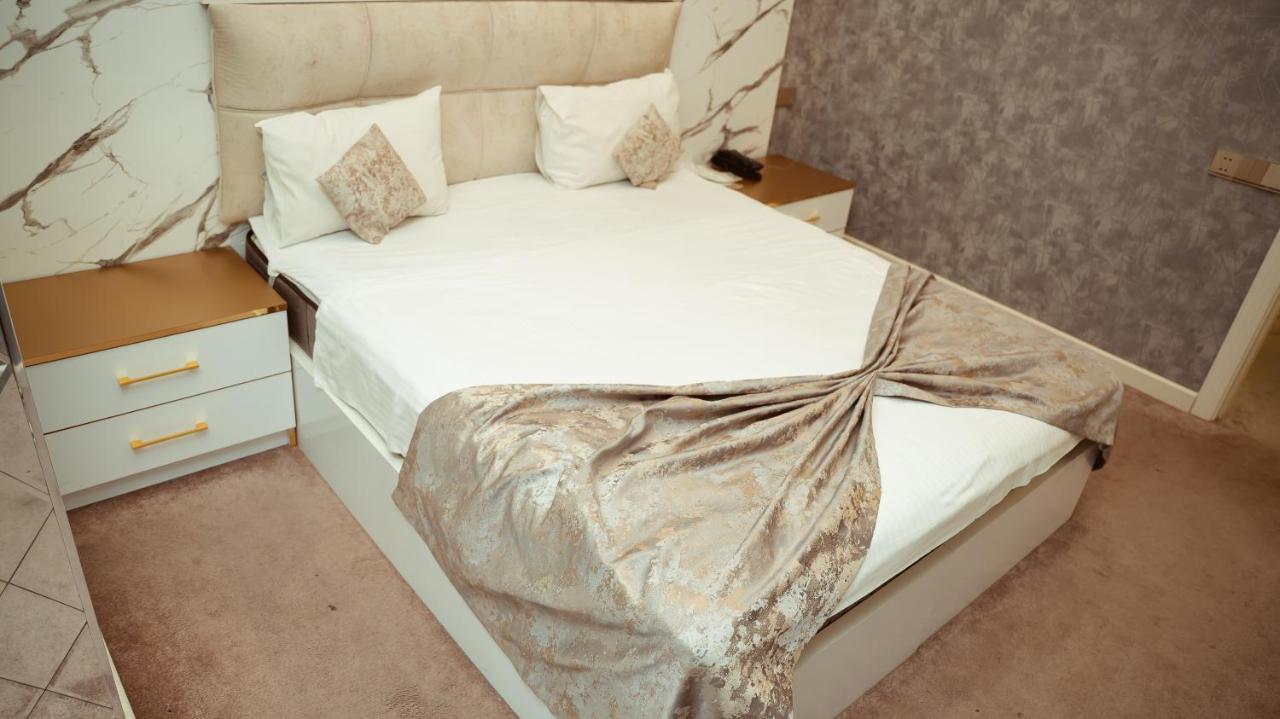 Dionis Hotel Baku Luaran gambar