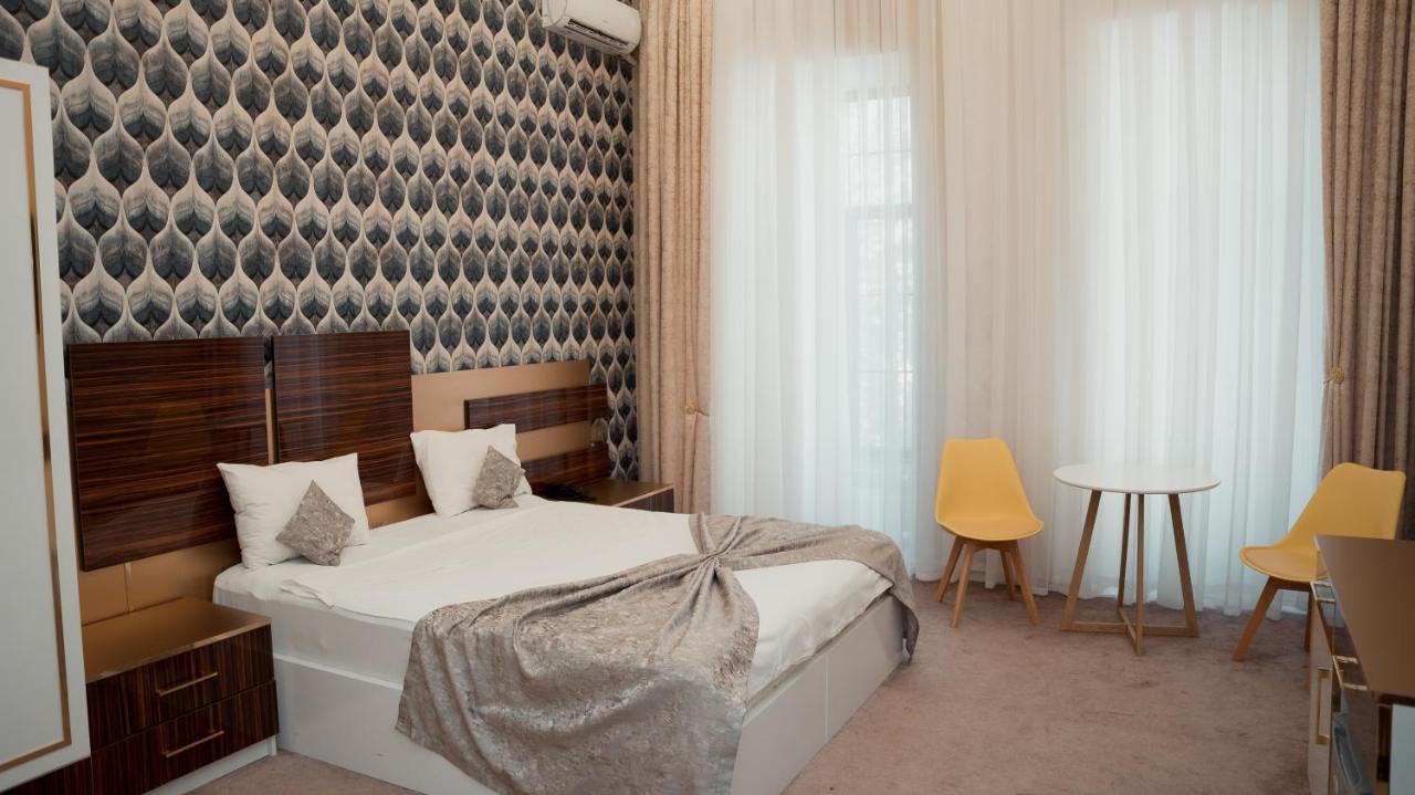 Dionis Hotel Baku Luaran gambar