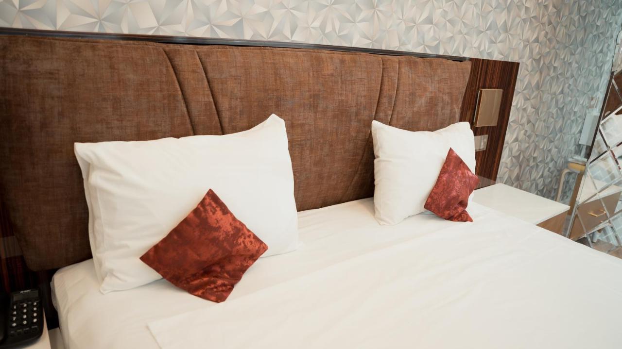 Dionis Hotel Baku Luaran gambar