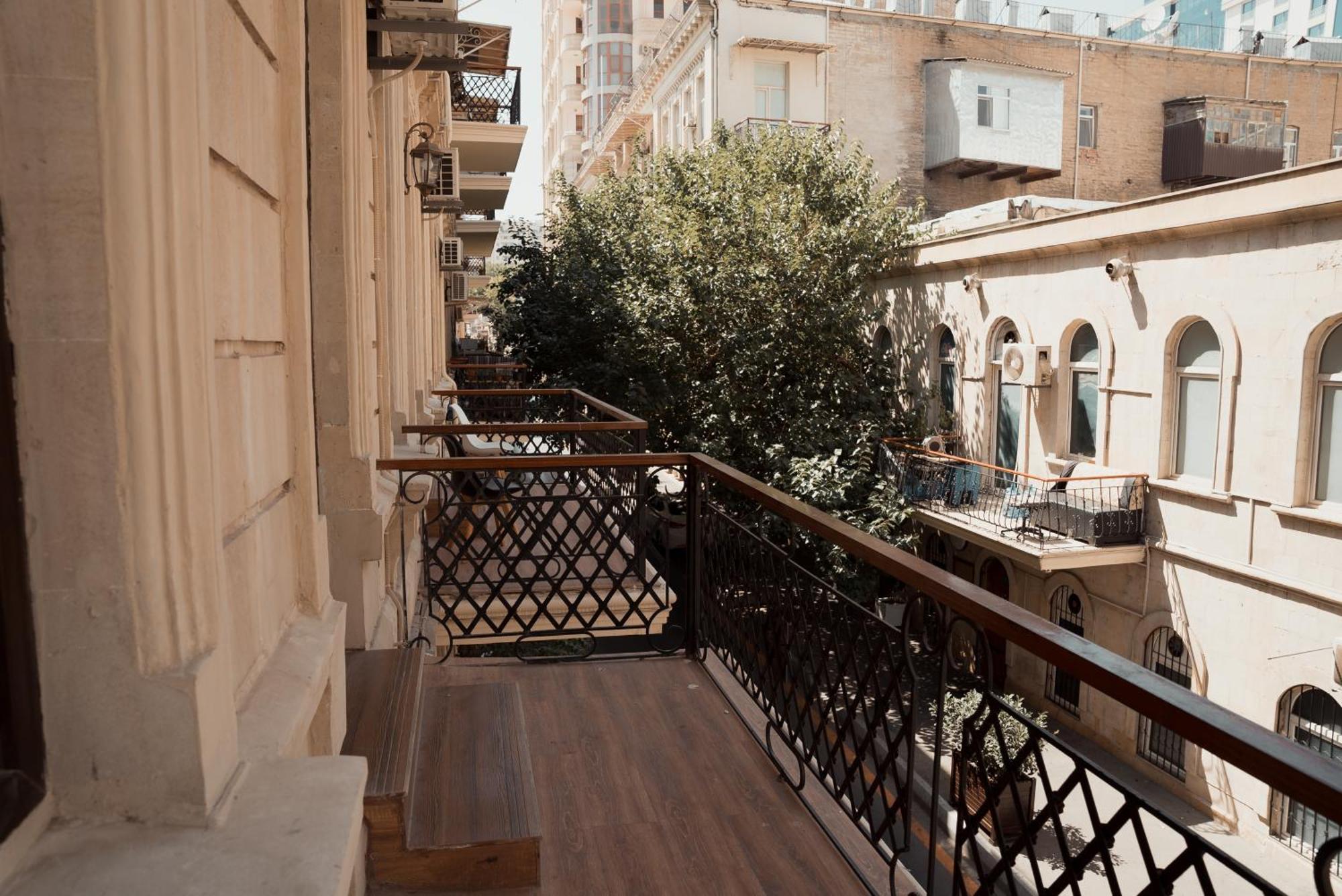 Dionis Hotel Baku Luaran gambar