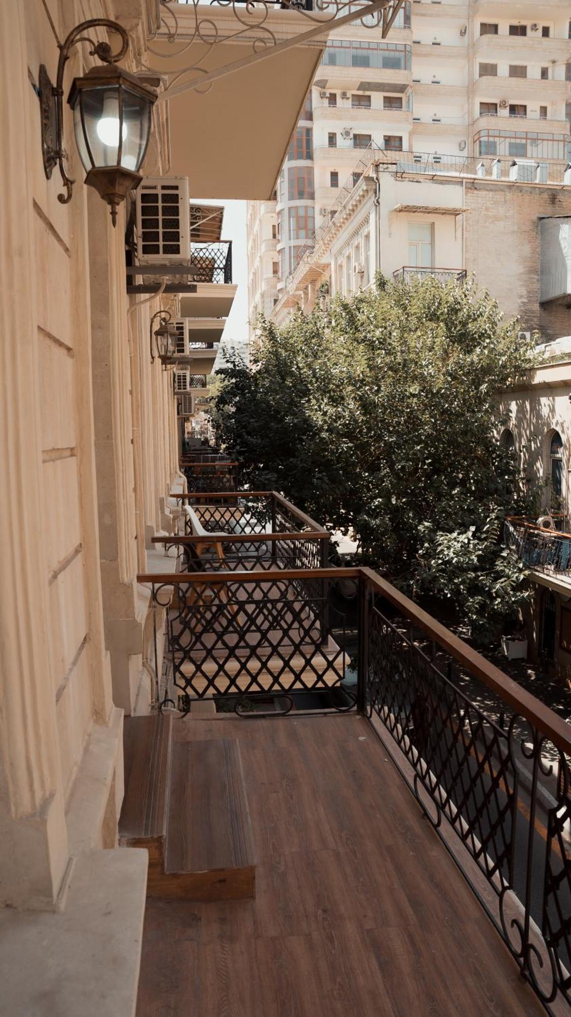 Dionis Hotel Baku Luaran gambar